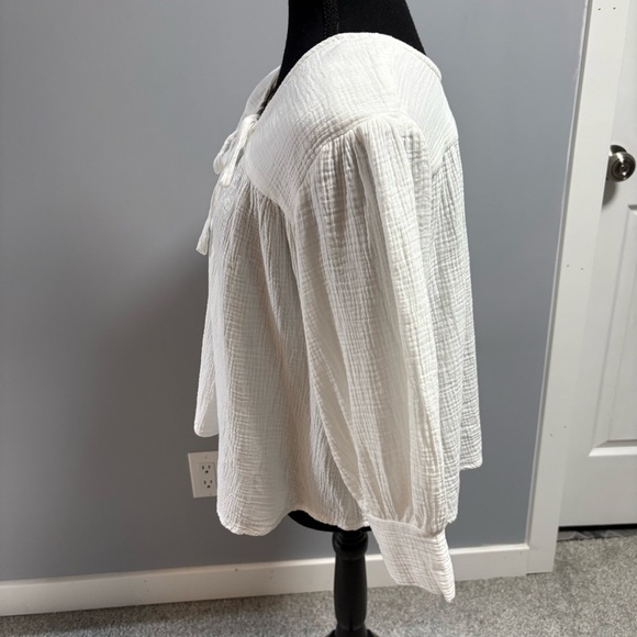 Joe Fresh <3 Jillian Harris Top - Picture 3 of 7